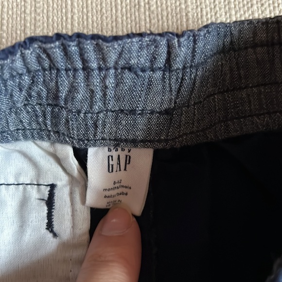 Baby Gap navy blue shorts 6-12m - Picture 3 of 3